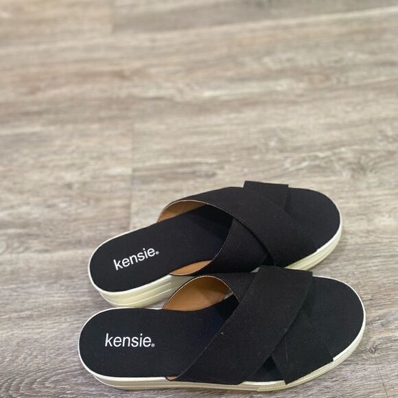 Kenzie platform slide sandals size 7.5M super comfortable. - Picture 5 of 8